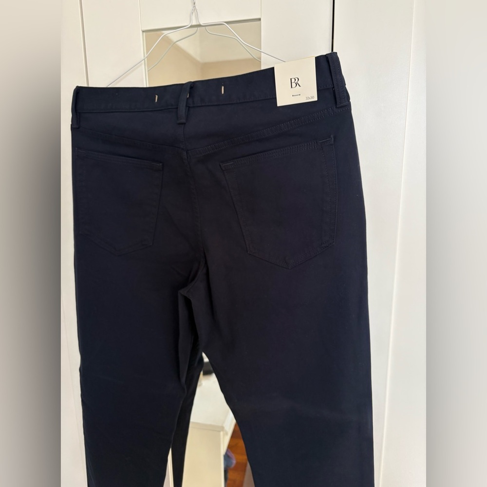 Men’s Banana Republic Slim Traveler Pants: 32 x 30 - Picture 8 of 9